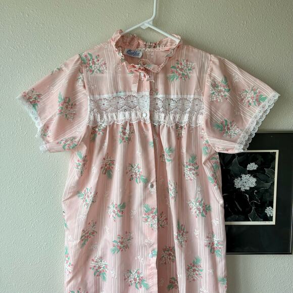 Vintage Ballet New York Pink Floral Nightgown Lace Yoke Short Sleeve Cottagecore - Picture 4 of 14
